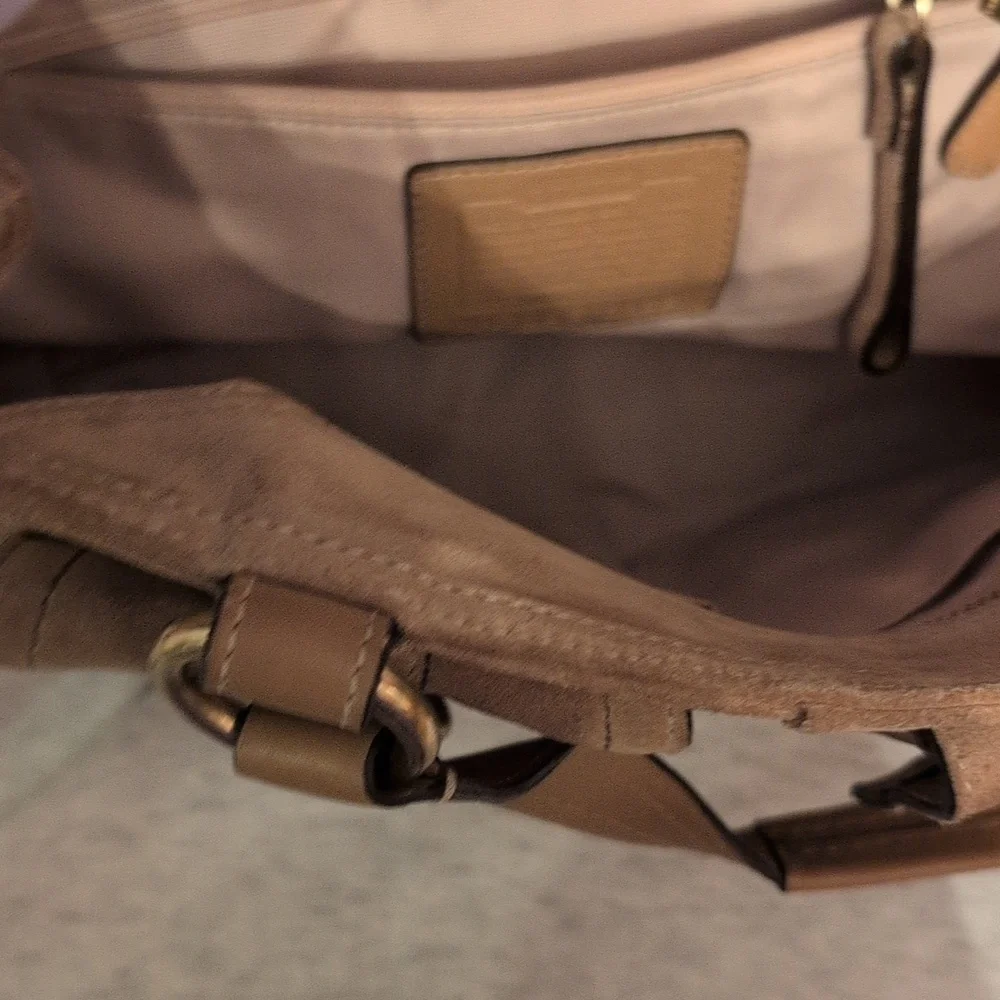 Coach Tan Leather Shoulder Bag - Picture 7 of 8